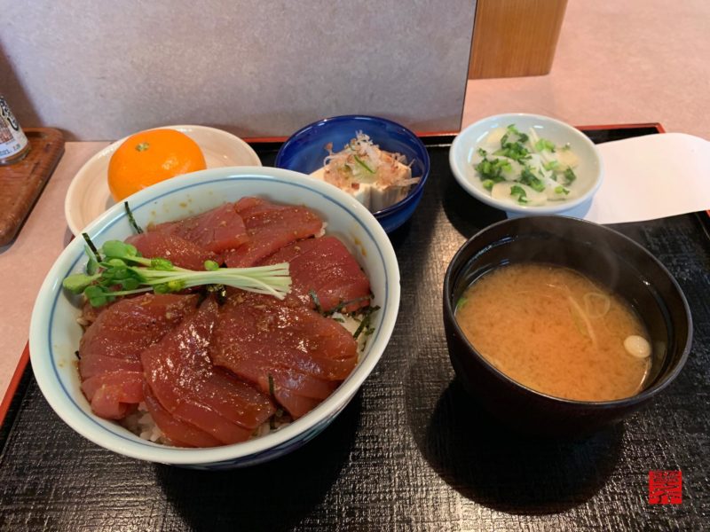 食事処どんぶり マグロ丼定食