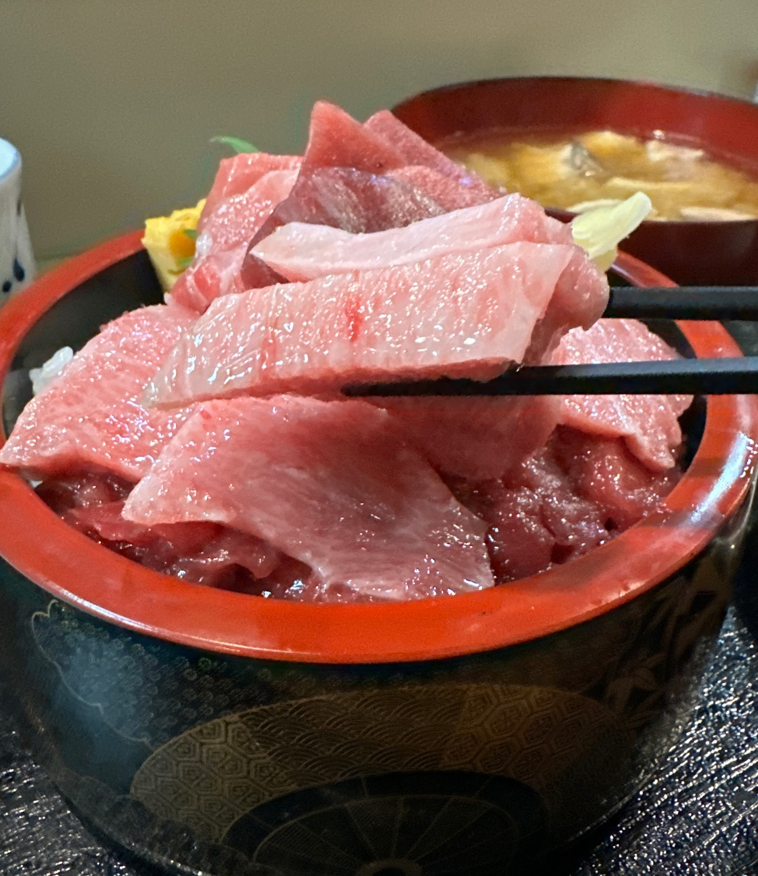 カマトロ・すなずり・大トロ・中トロ・赤身・中おち丼アップ２