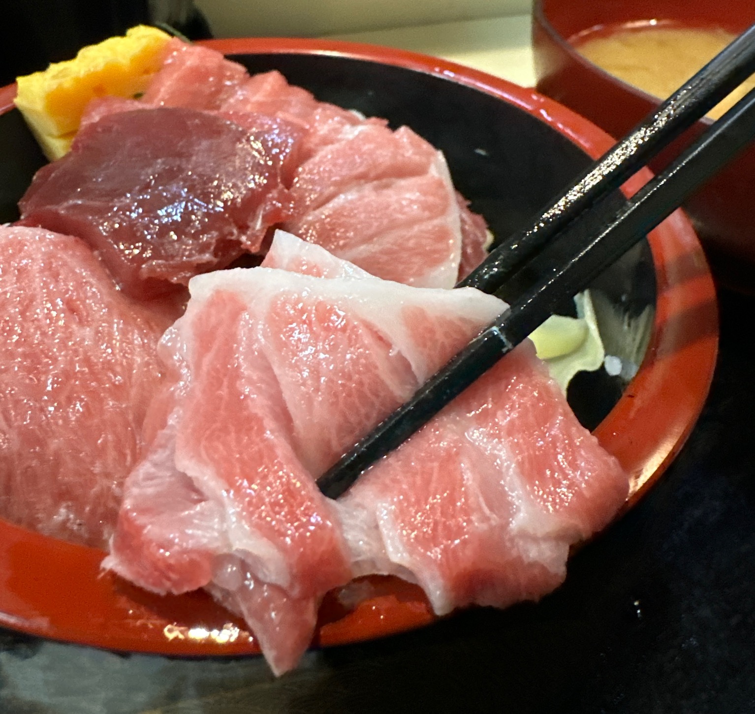 カマトロ・すなずり・大トロ・中トロ・赤身・中おち丼アップ６