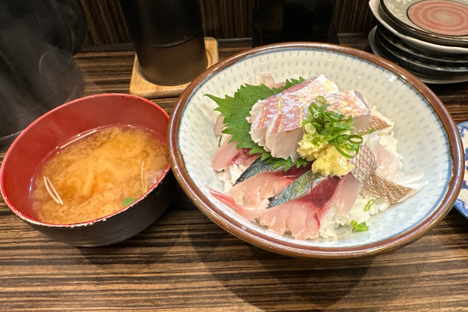 尾鷲の超速便！モリモリ海鮮丼