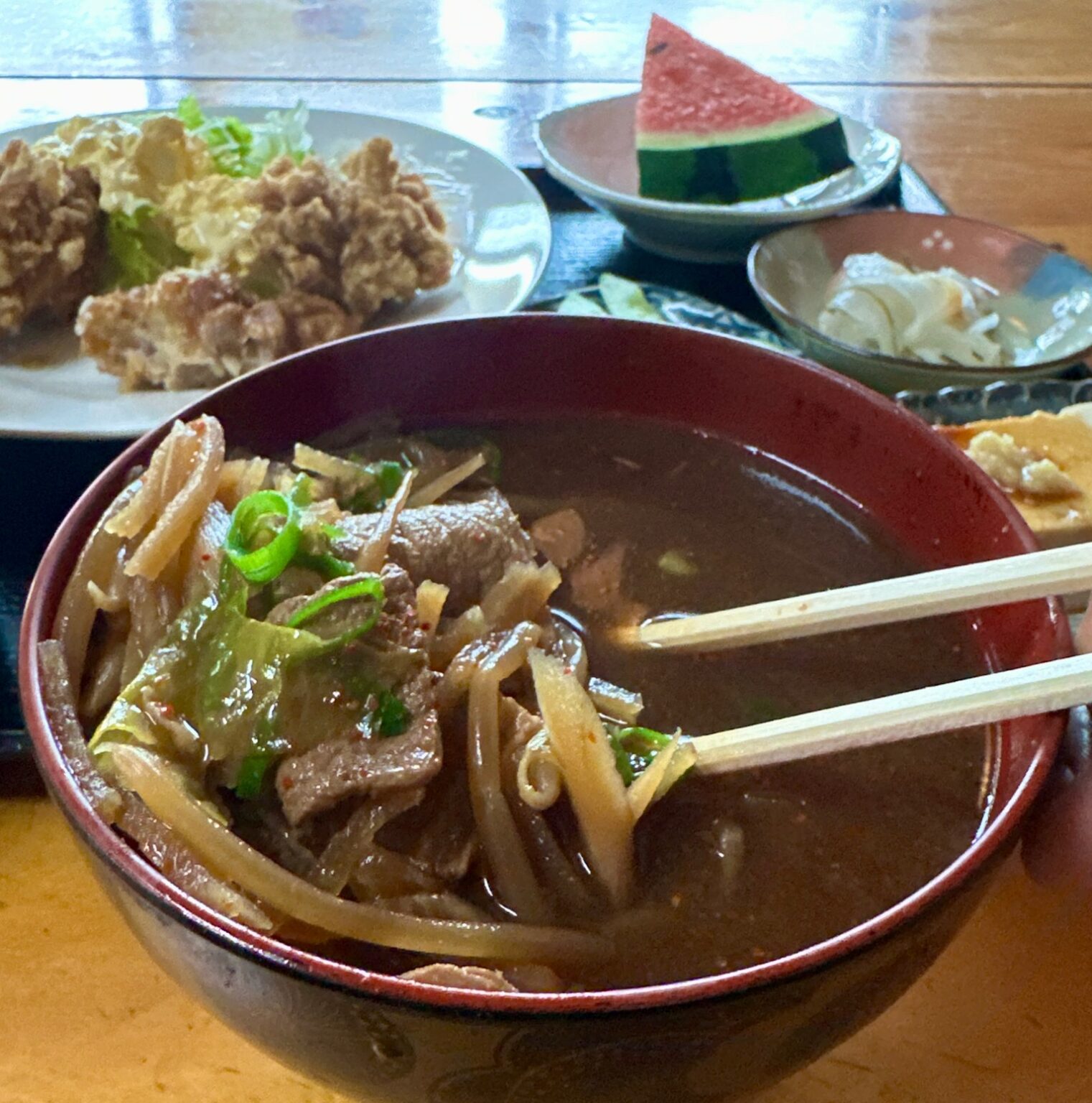 やま膳の豚汁おまかせランチトロロ