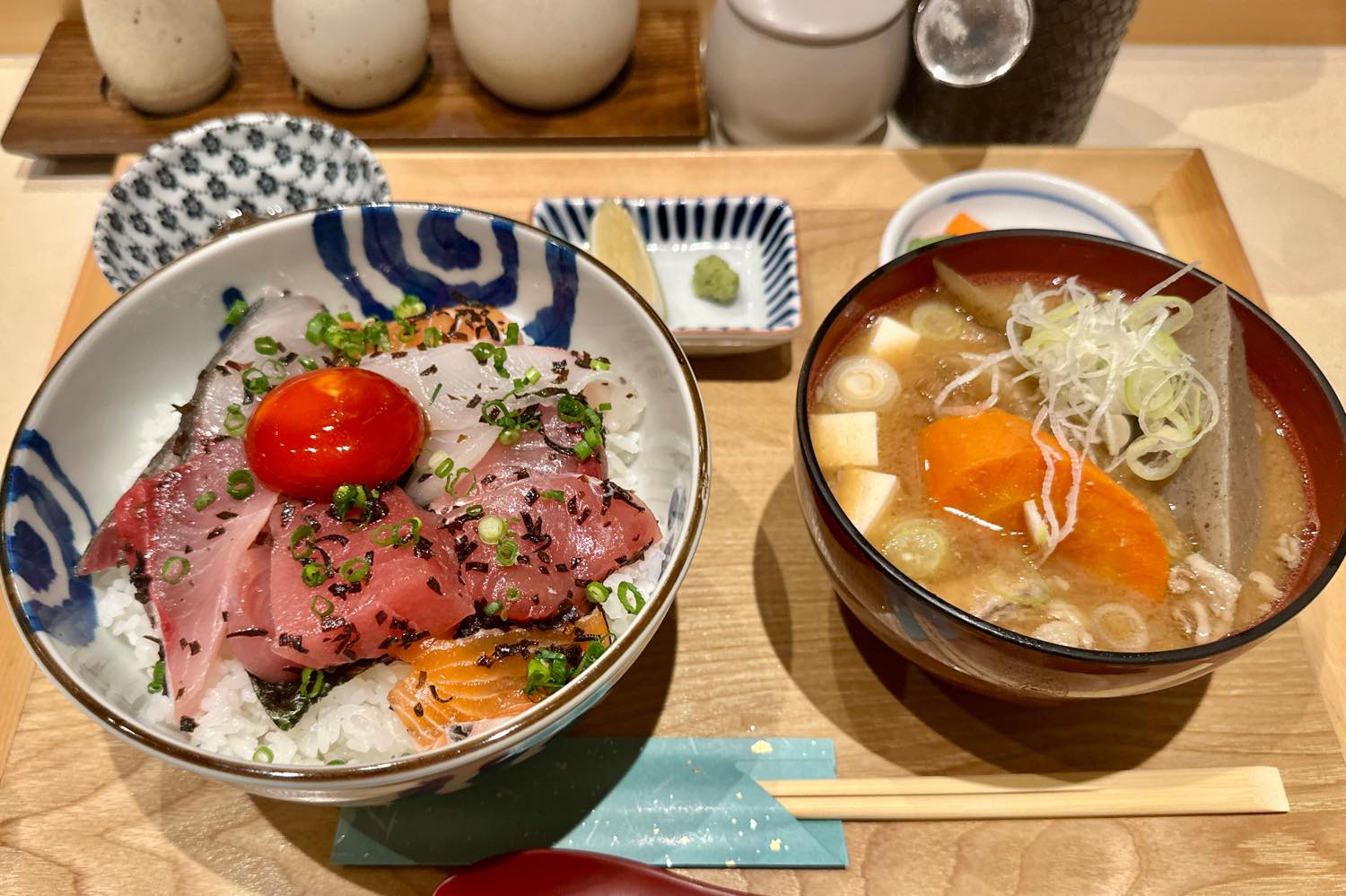 近藤めしの助「塩海鮮丼」