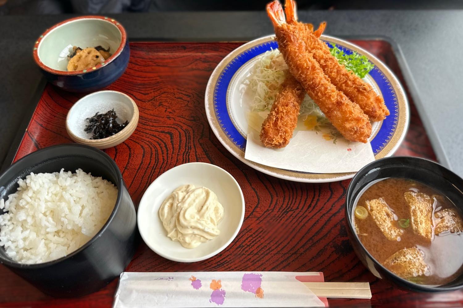 味慎の海老フライ定食